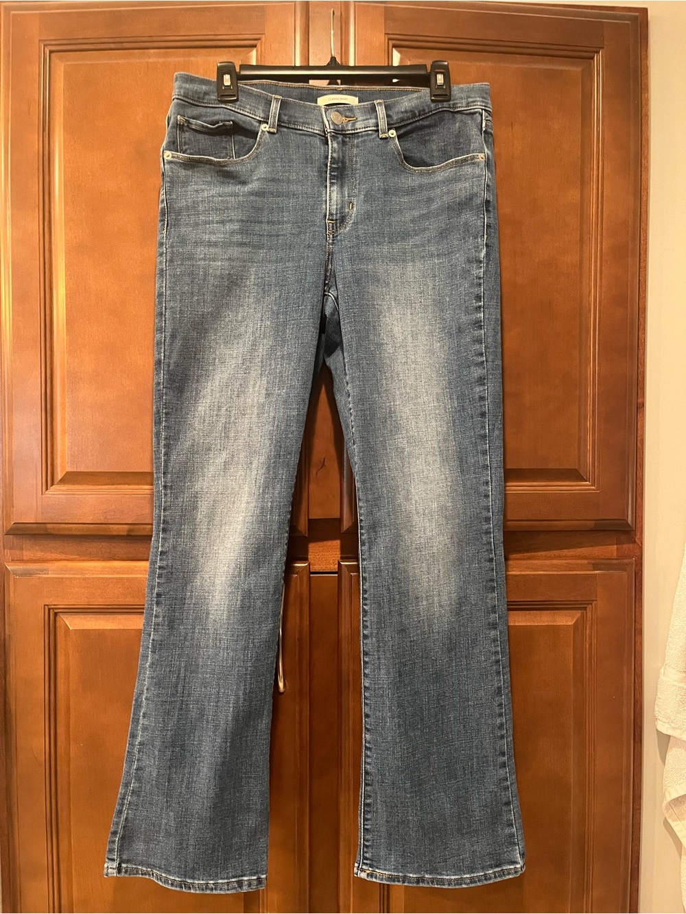 Levi's Classic Boot Women's Jeans Size 10 Medium Wash Bootcut Denim